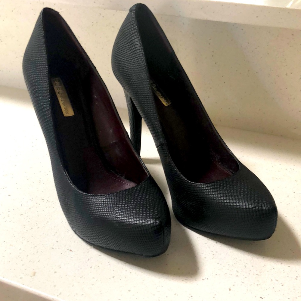 Shoes color black , size 37 1/2.  5”heels.